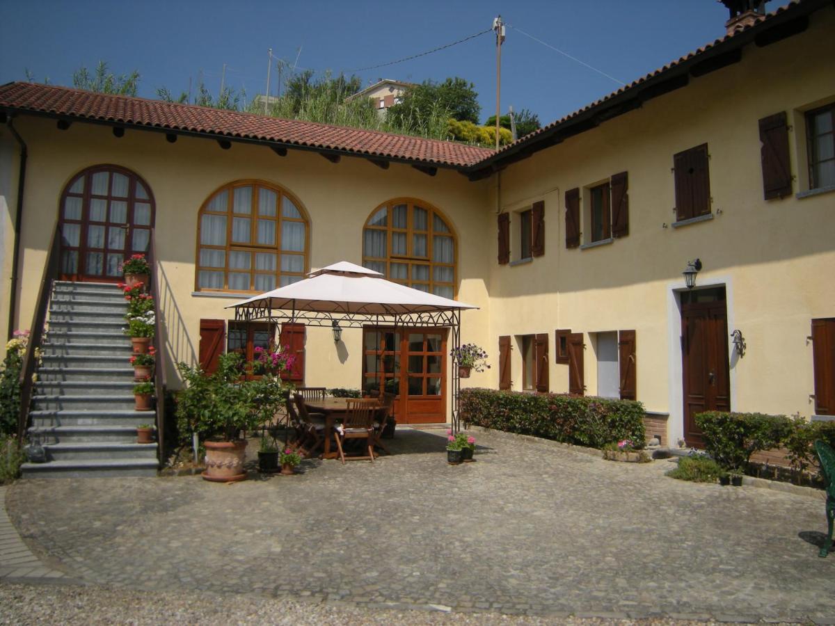 Bed and Breakfast Casa Fonda- Piemonte Mango Zewnętrze zdjęcie